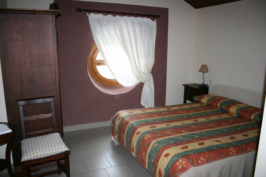 Locanda Del Sorriso Entracque Room photo